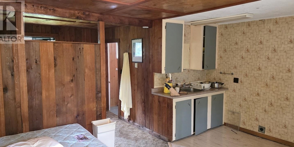 4 NEWCOMBE AVENUE Port Clements Photo 4 4 NEWCOMBE AVENUE Port Clements Photo 4